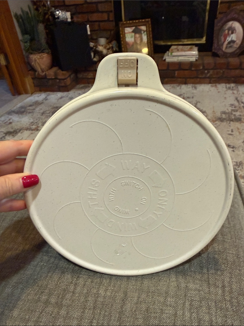 Rubbermaid Microwave Dual-Open Microwave Turntable White